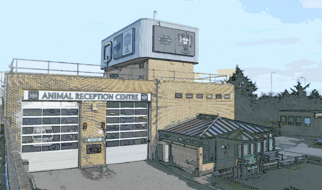 The location is approximately 15 minutes' drive from Heathrow Airport.